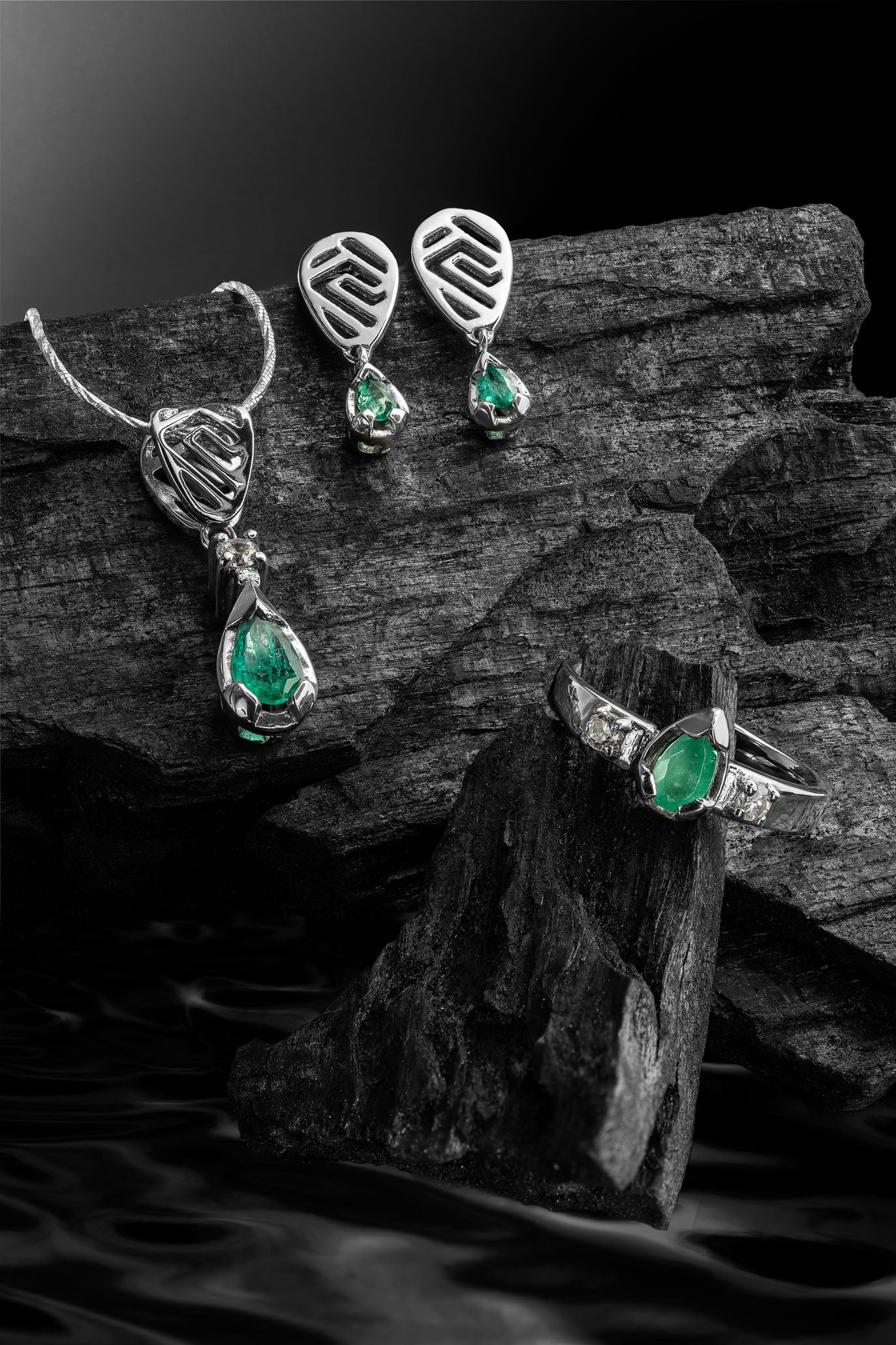 The Whisper of the Eagle Colombian Emerald Earrings in 0.40 ct Sterling Silver