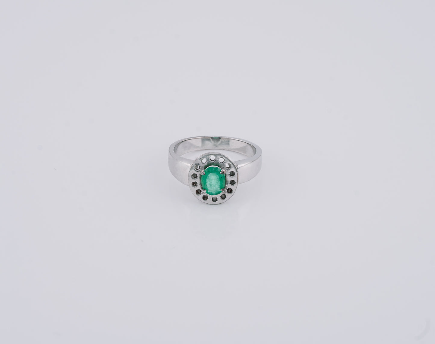 The Circle of the Ancients Colombian Emerald Ring in 0.43 ct Sterling Silver